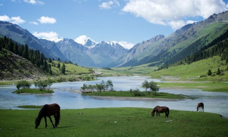 Top 5 Must-visit Sights in Kyrgyzstan